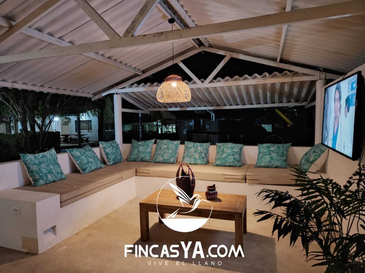 Carmen De Apicala White Luxury Home - Imagen 2