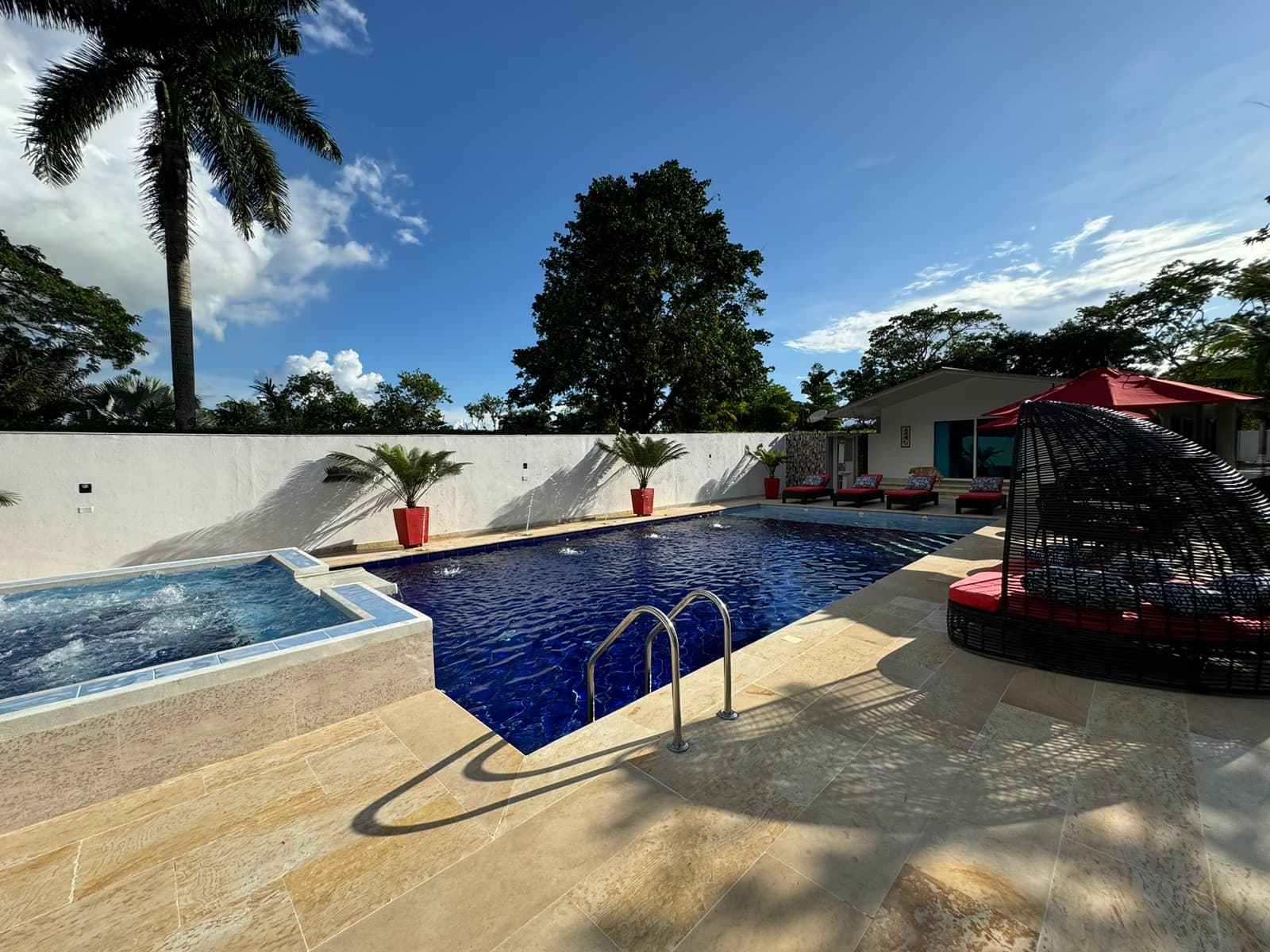 Restrepo Llano Luxury